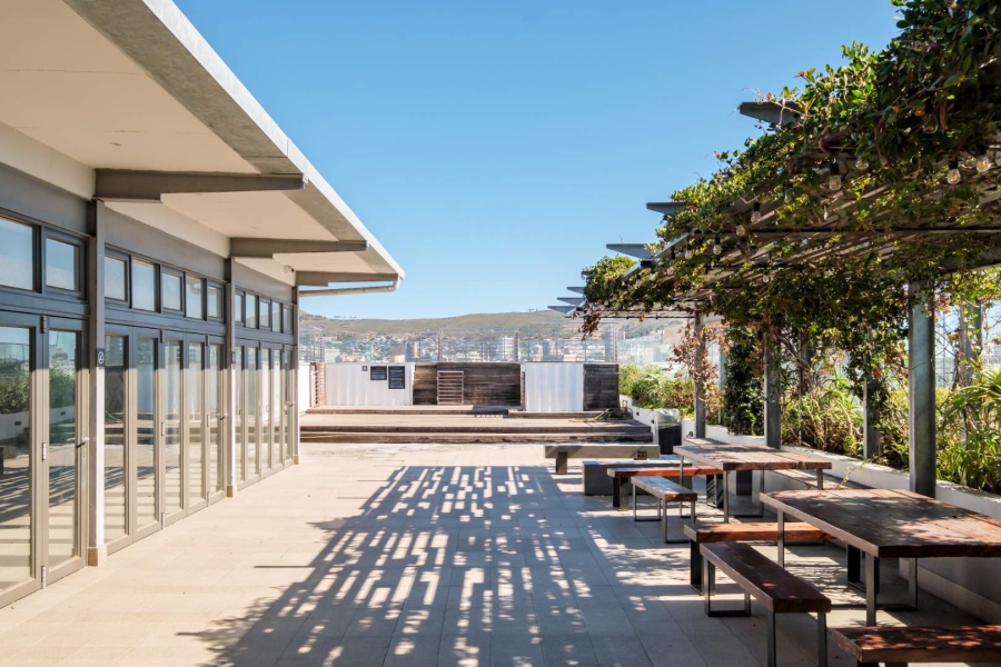 1 Bedroom Property for Sale in Woodstock Western Cape